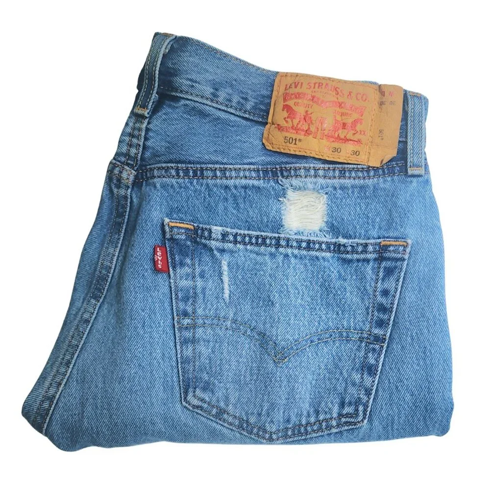 Men's Levi's 501 Blue Jeans Original Fit Ripped, Size 30‎